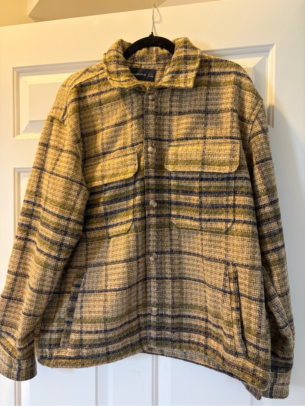 Abercrombie Men's Plaid Button-Up Wool-Blend Jacket in Olive & Navy